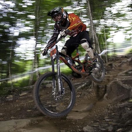 Hotel Snowcrest Snowshoe Esterno foto