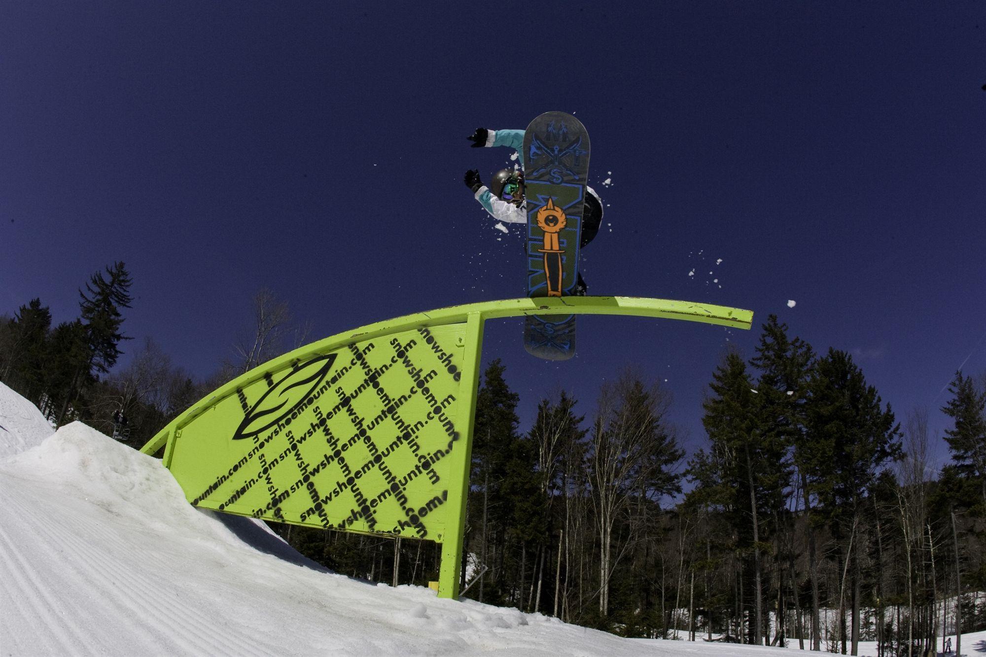 Hotel Snowcrest Snowshoe Esterno foto