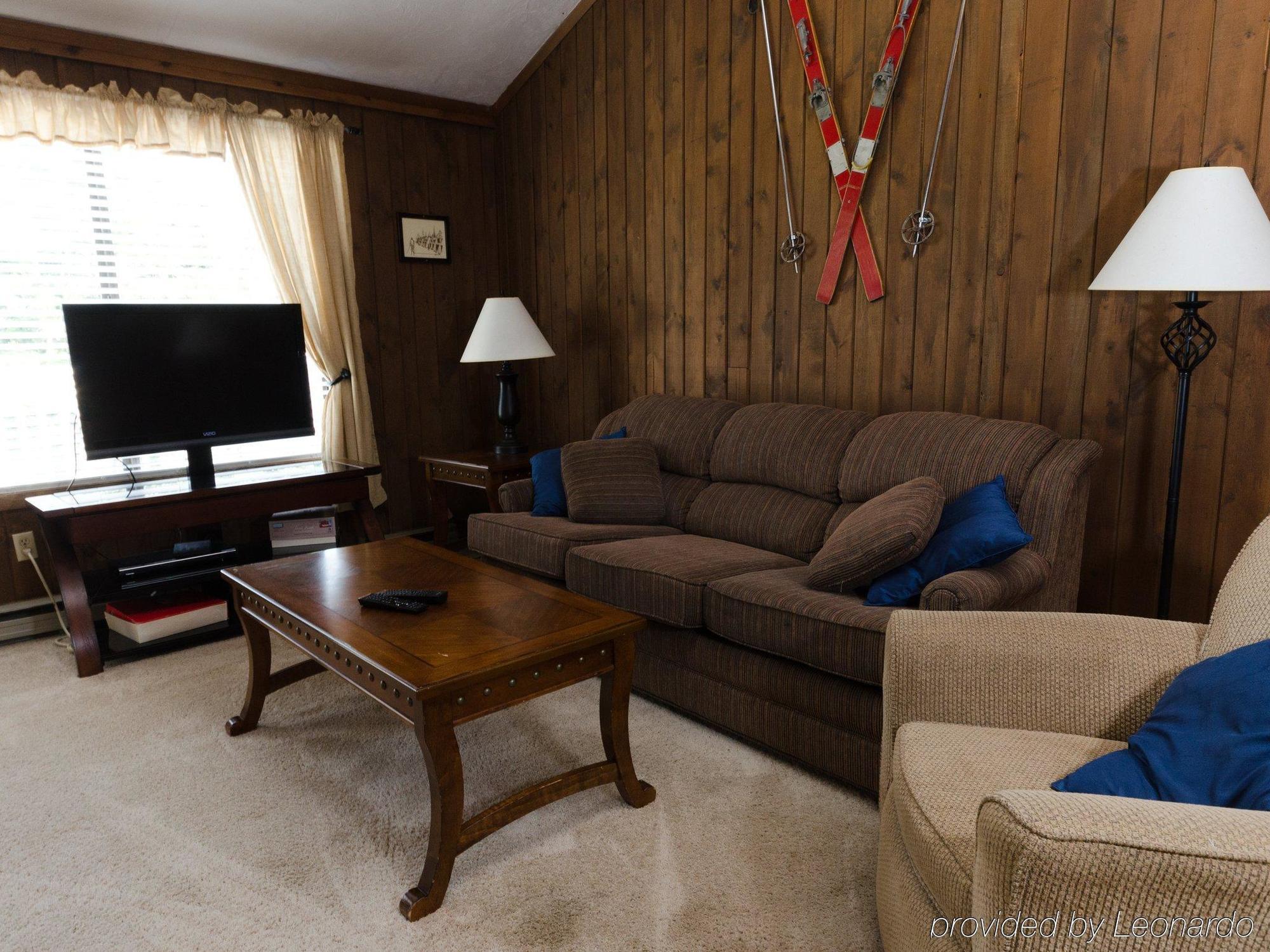 Hotel Snowcrest Snowshoe Esterno foto